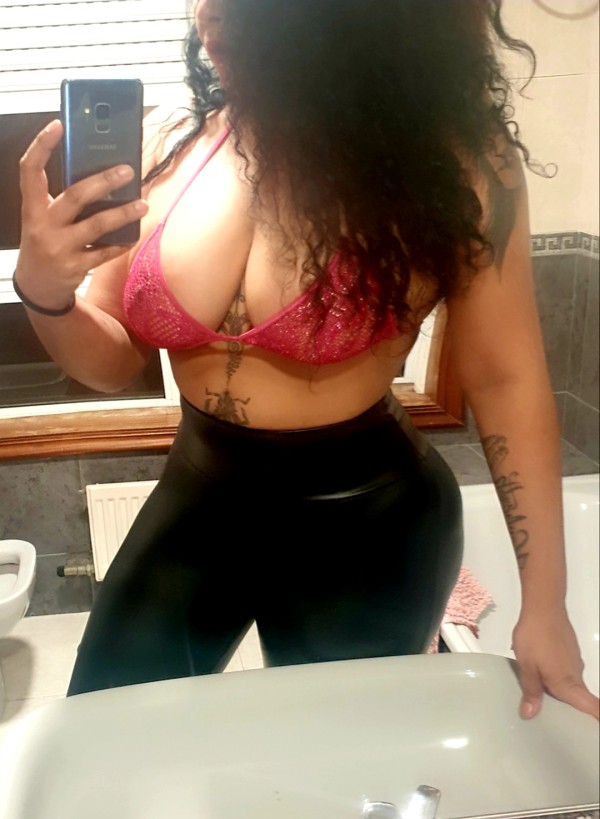 Disponible solo para salidas cubana fiestera