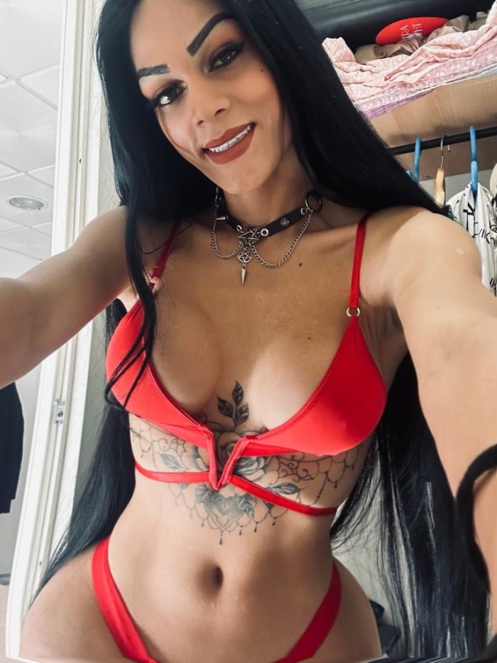 Trans latina pocos días en tu ciudad alta caderona