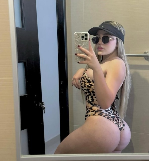 NOVEDAD BESOS CON LENGUA TRATO DE NOVIOS