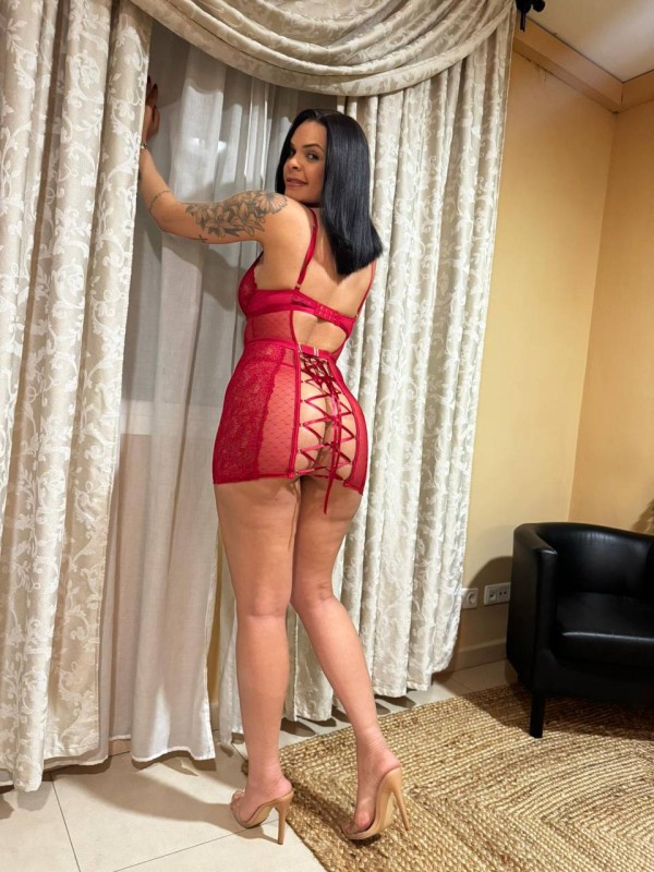 ALINE BRASILEÑA OJOS VERDES – 1º VEZ EN ESPAÑA