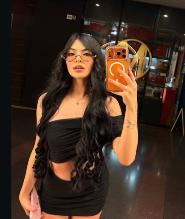 Yanina Chica ardiente y complaciente