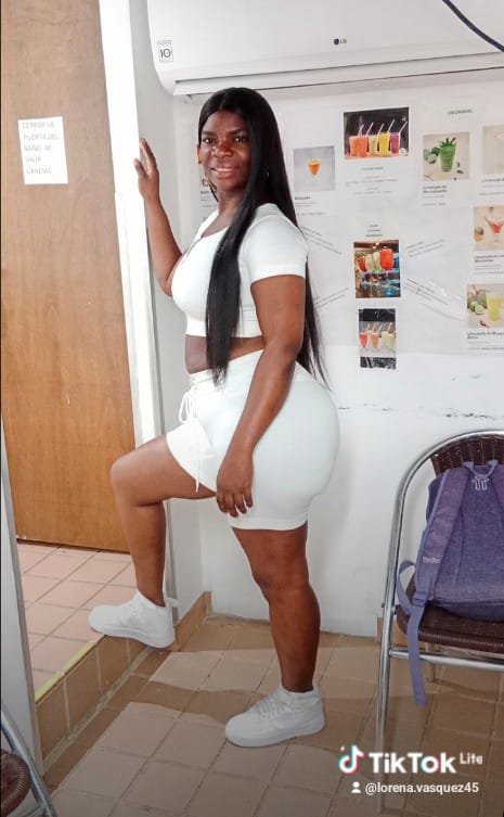 IMPLICADA CACHONDA MORBOSA DESEOSA DE PLACER