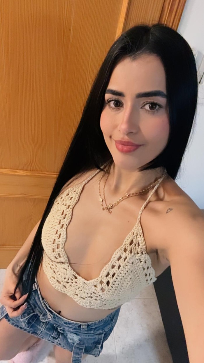 Impresionante colombiana muy cachonda