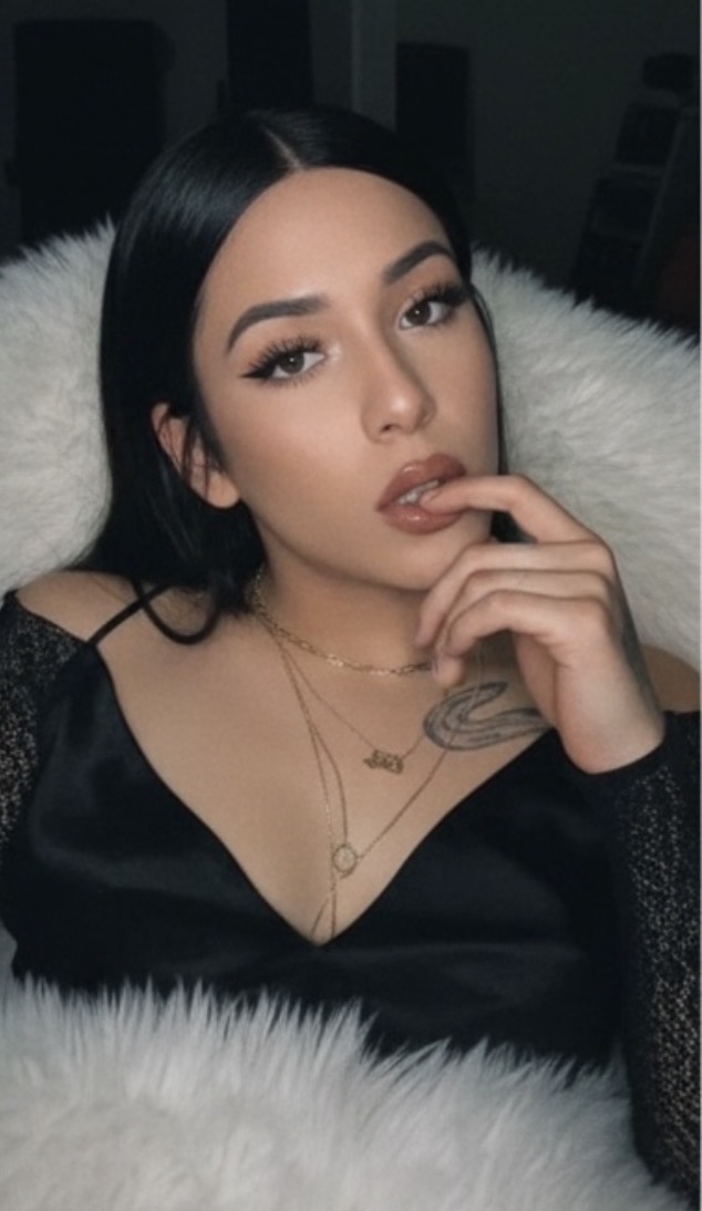 20cm De Polla Niña Trans Cachonda