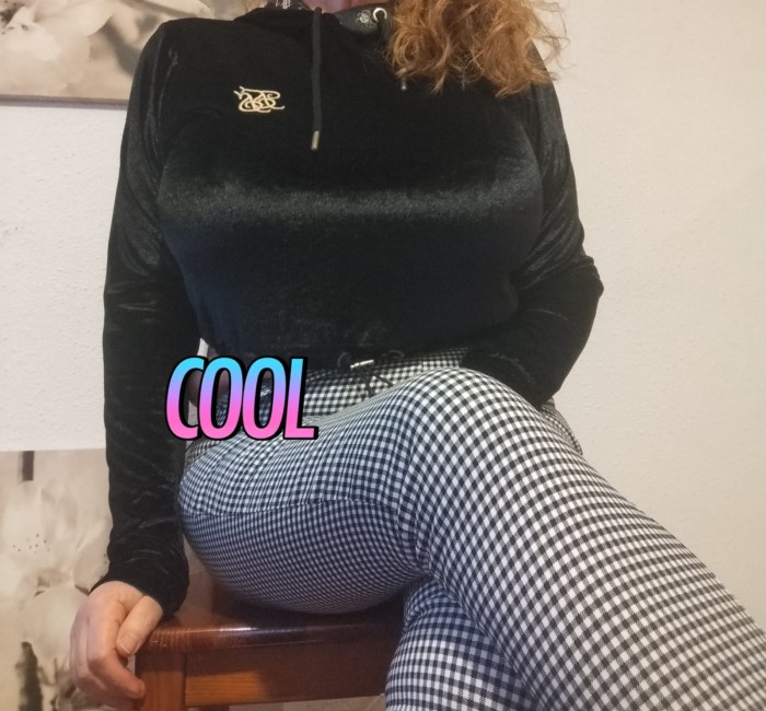Ejecutiva con estilo y sensual