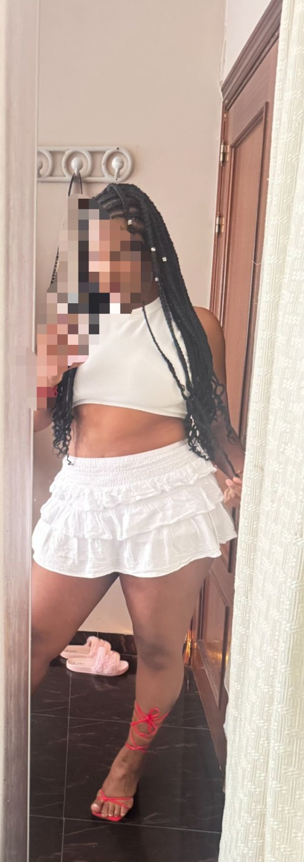 Candela morena única y exótica