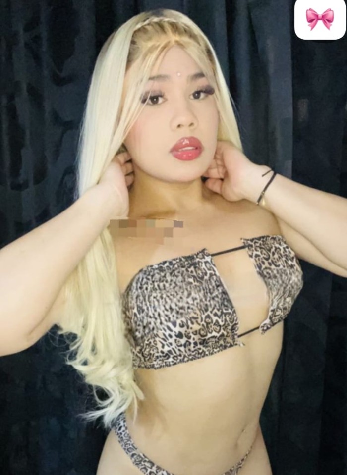 RUBIA DE LUJO CAÑERA SIN LÍMITES