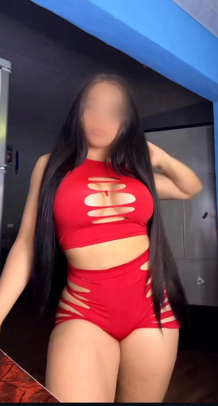 CACHONDA FOLLONA TRAGONA HAMBRÍENTA DE POLLA EN BURGOS