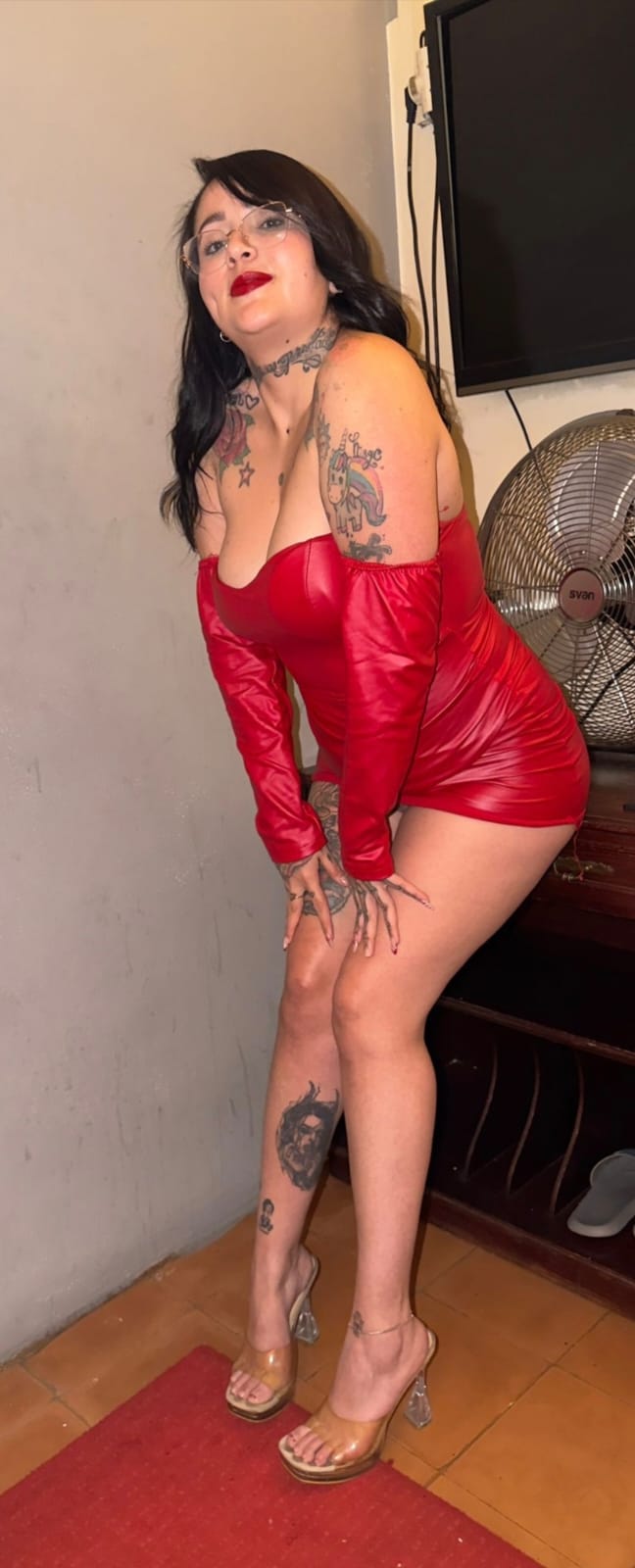 Tatuada y muy apasionada en (torrassa)