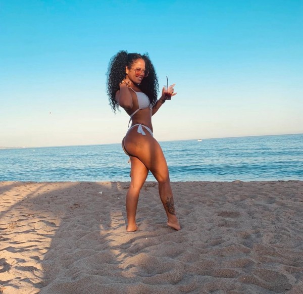 Venezolana ardiente culona y tetona