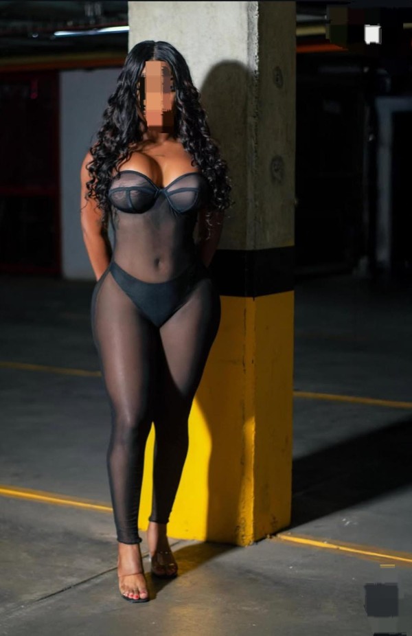 Morena ardient squírting culo aguantador  fiestera salidas 24horas