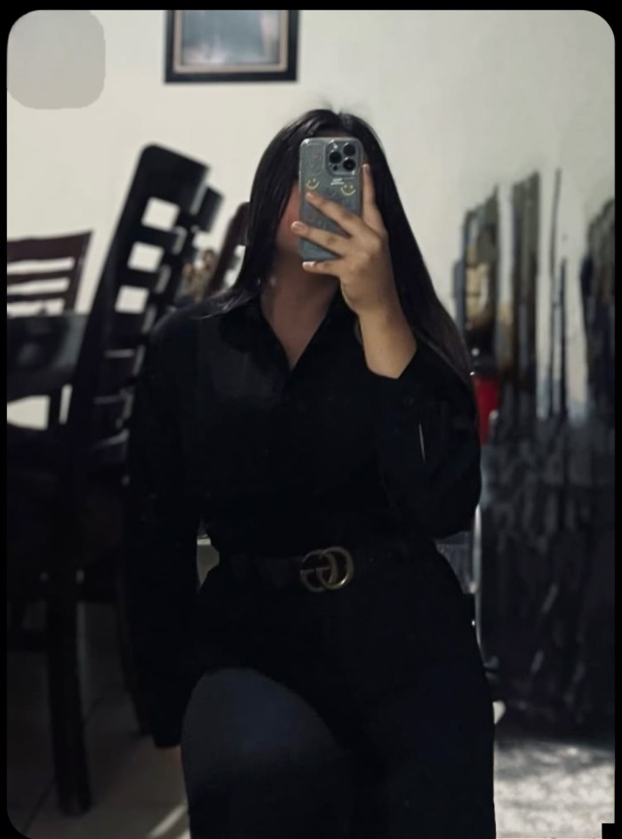 Joven colombiana recién llegada