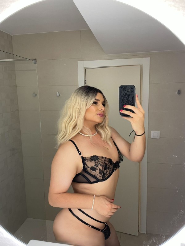 Ivanna latina trans