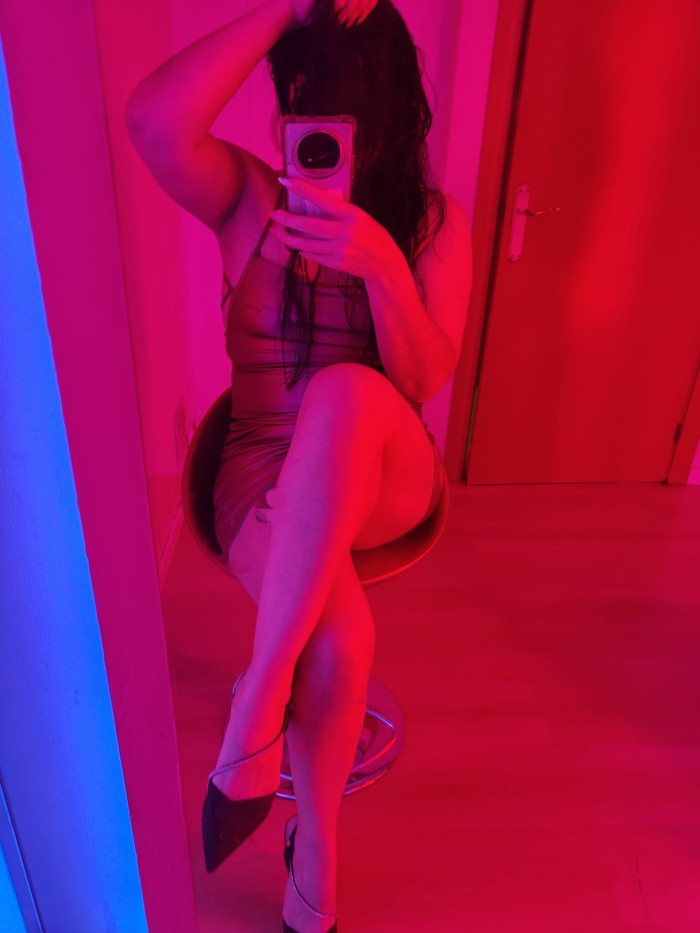 IRIS EROTICA SENSUAL