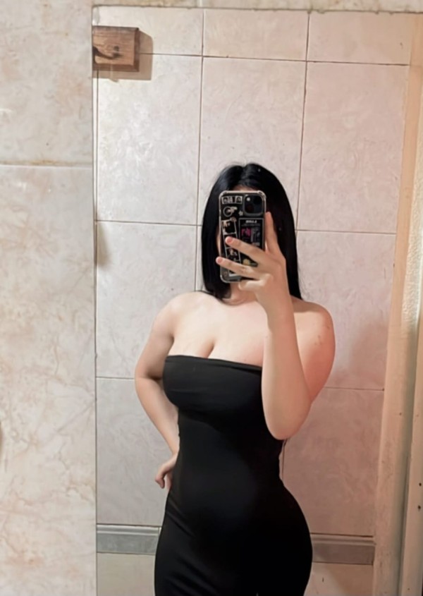 SCARLETT JOVEN LATINA DE BUEN ROLLO FIESTERA