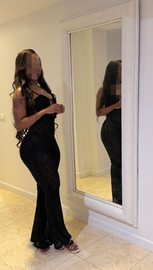 DIOSA DEL EROTISMO MUY COMPLACIENTE NOVEDAD