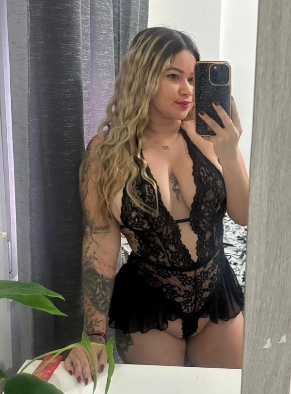 JOVENCITA MORBOSA Y CON MUCHO AGUANTE PARA QUE DISFRUTES