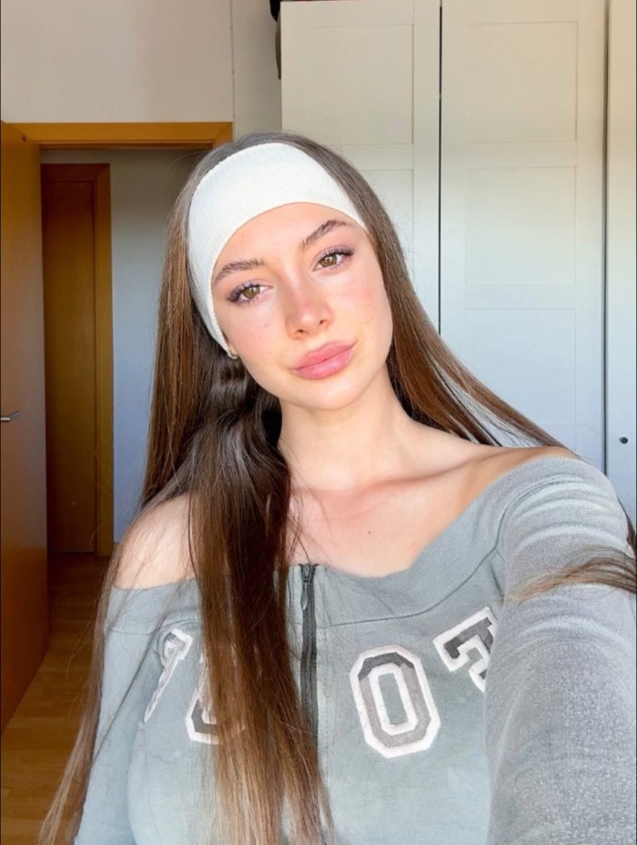 Diana / Española/ Universitaria