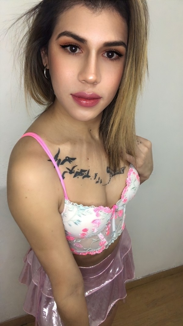 NICOL CHICA TRANS…SUMERGETE EN UN PLACER PROFUNDO..