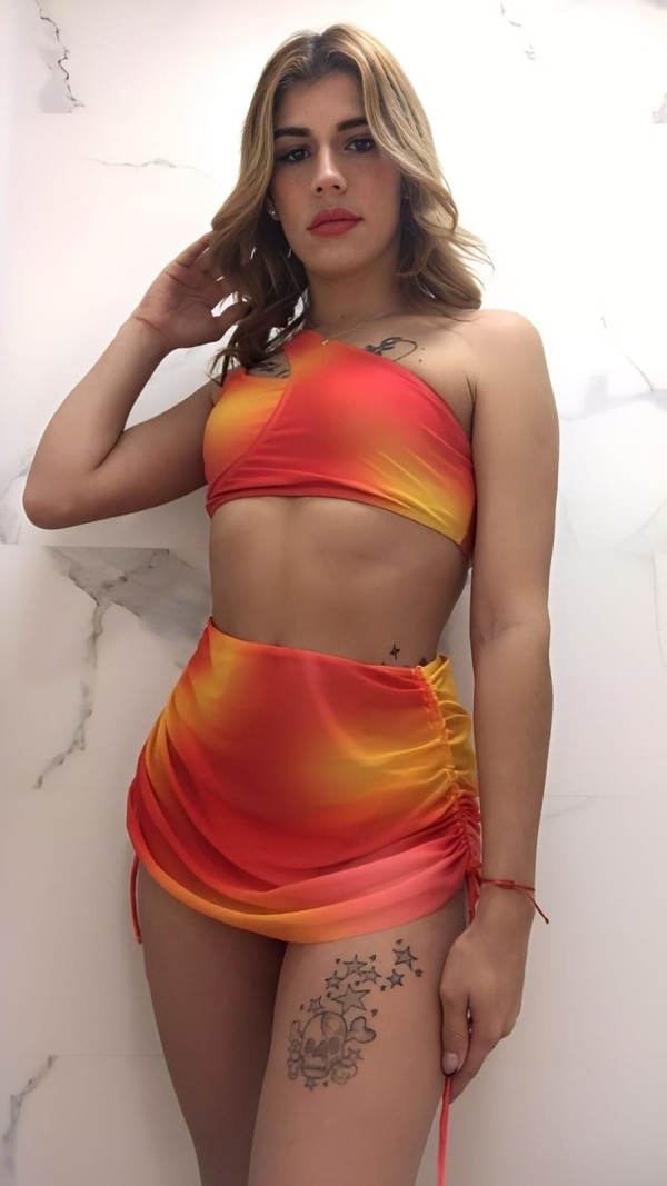 NICOL CHICA TRANS…SUMERGETE EN UN PLACER PROFUNDO..