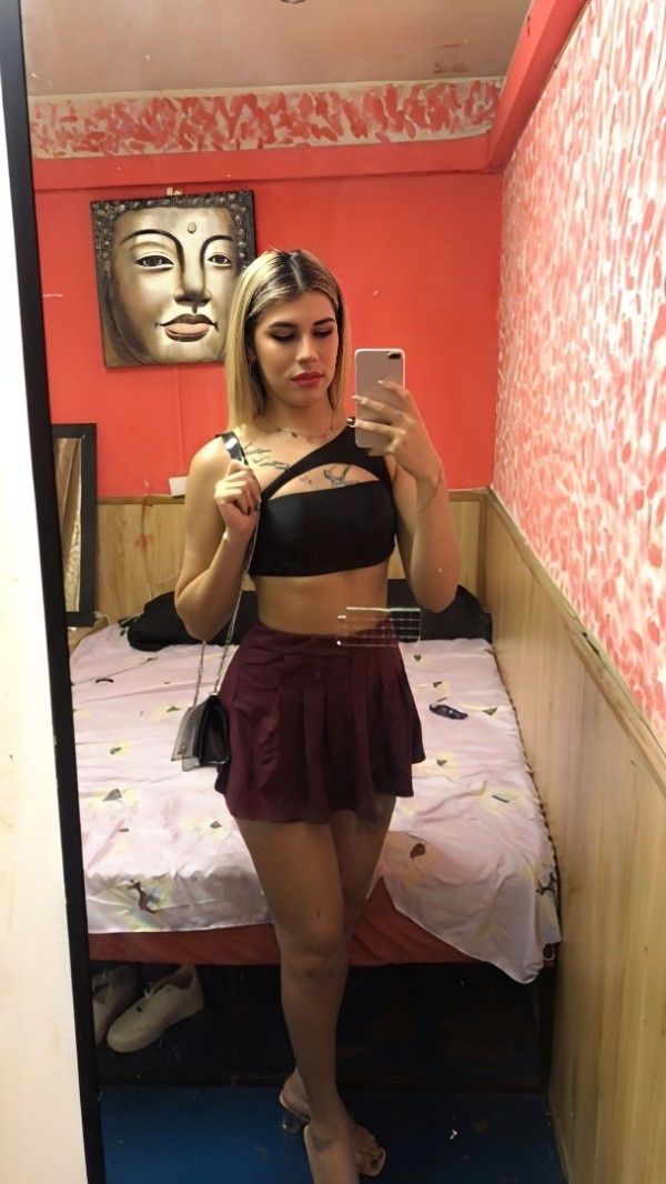 NICOL CHICA TRANS…SUMERGETE EN UN PLACER PROFUNDO..