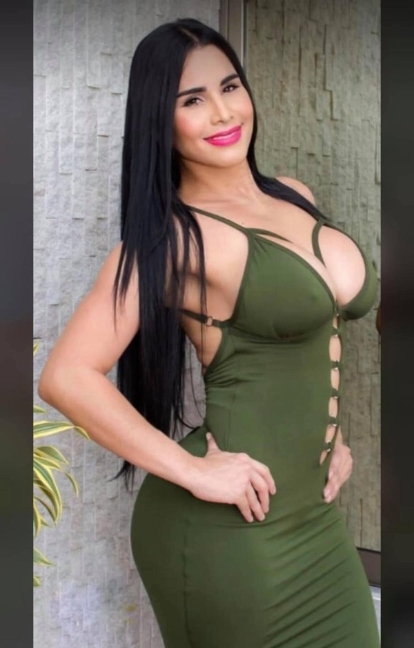 LATINA ELEGANTE SIMPÁTICA Y SENSUAL,,,