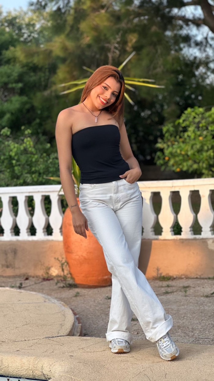 Rubia jovencita colombiana , quiero buen sexo