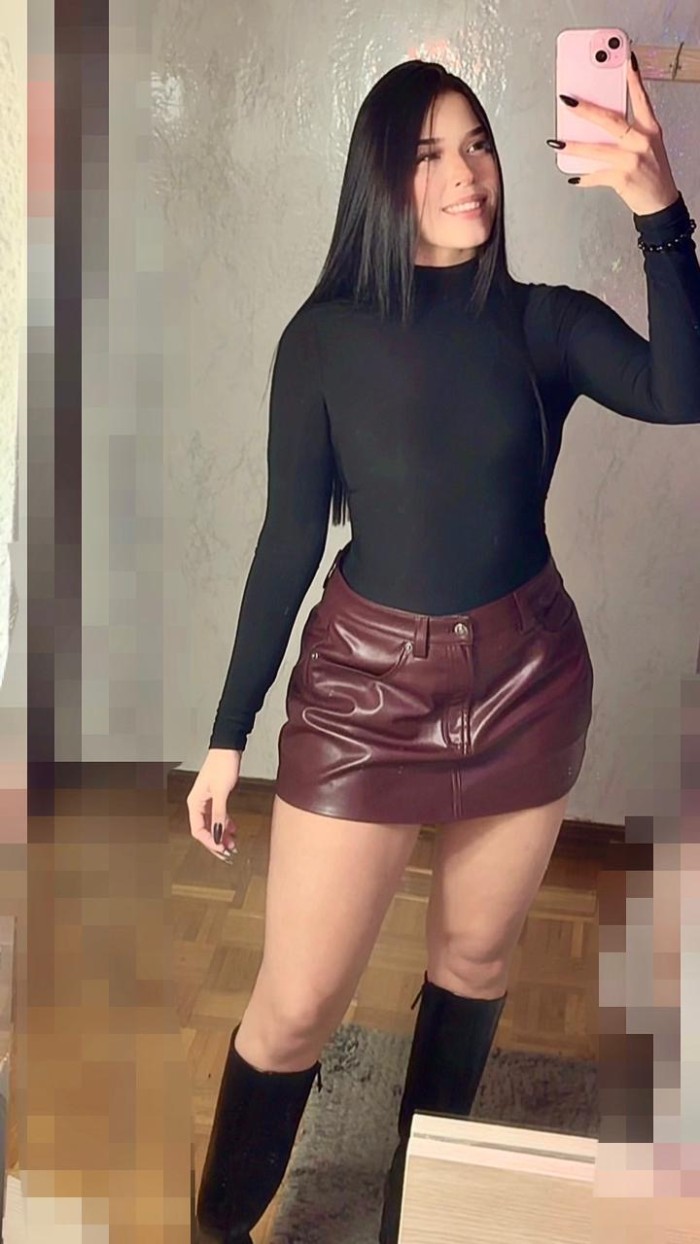 Impresionante colombiana dispuesta a todo