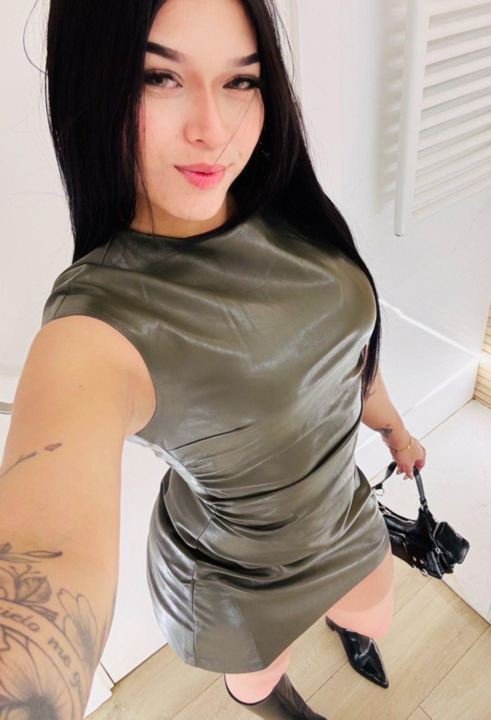 Impresionante colombiana dispuesta a todo