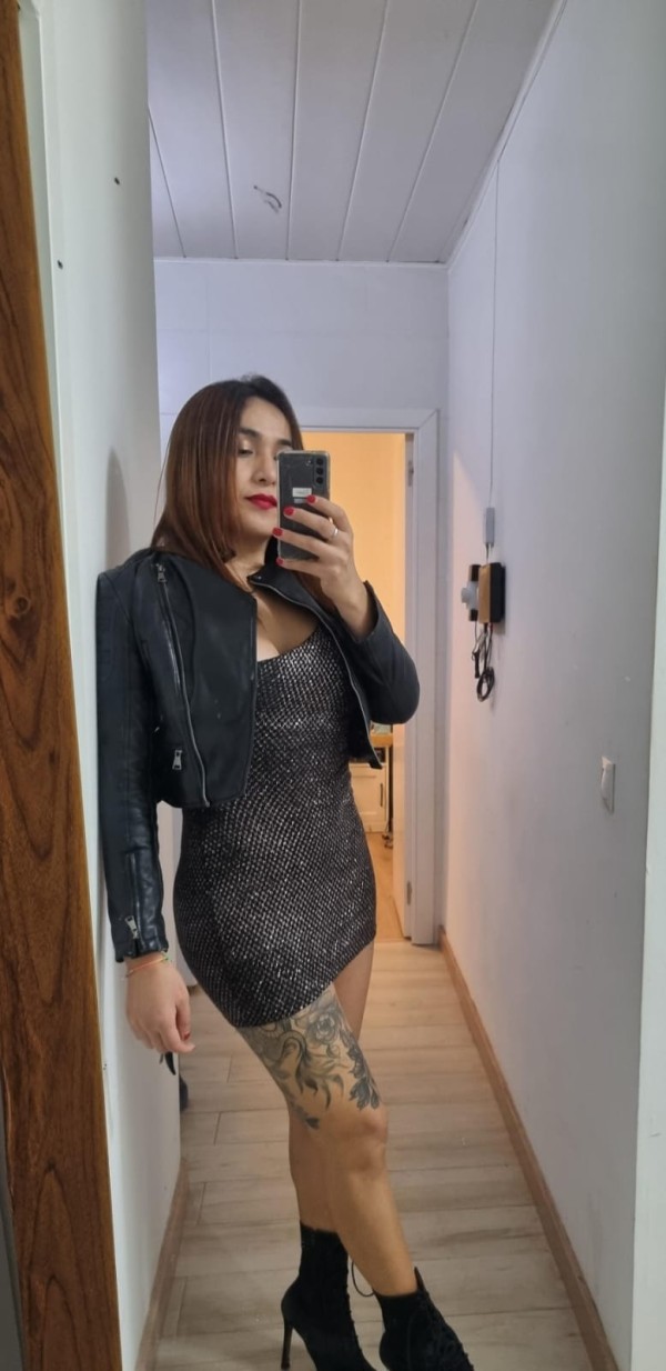 Ardiente cachonda guarrilla garganta profunda