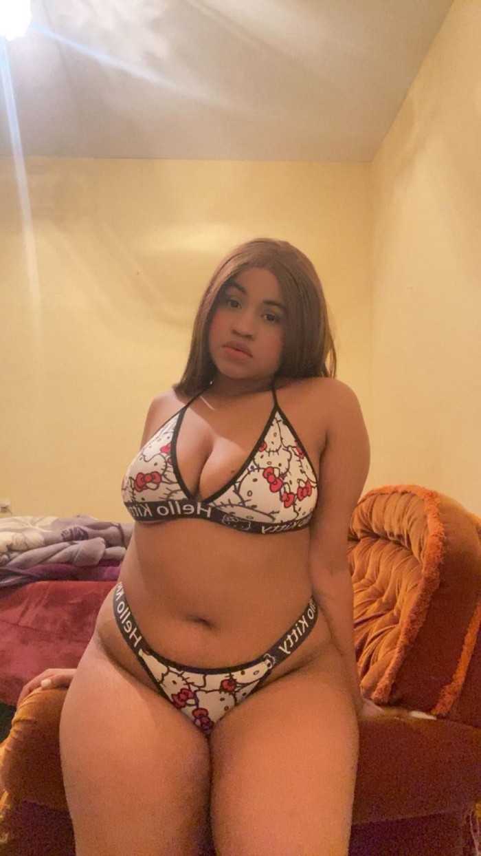 Morboza cariñosa complacente y fiestera