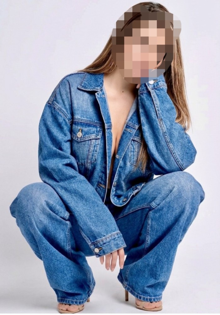 RUBIA FIESTERA 24 HS EN SABINILLAS SOTOGRANDE