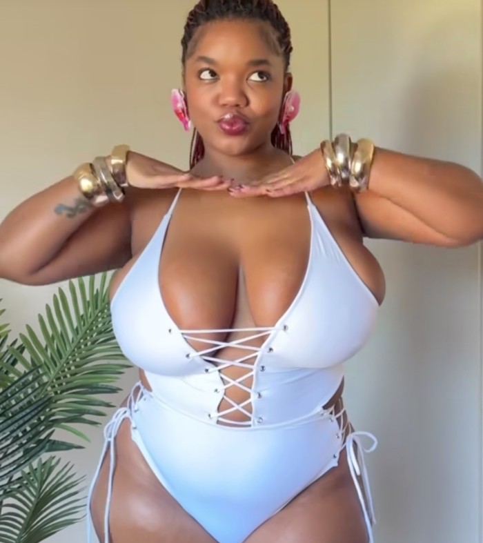 Mulata 200 de pechos super cariñosa besucona