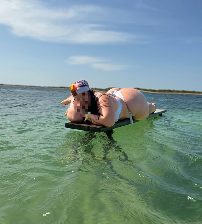 NOVEDAD EN LAS AMÉRICAS UNA RICA MUJER COMPLETA