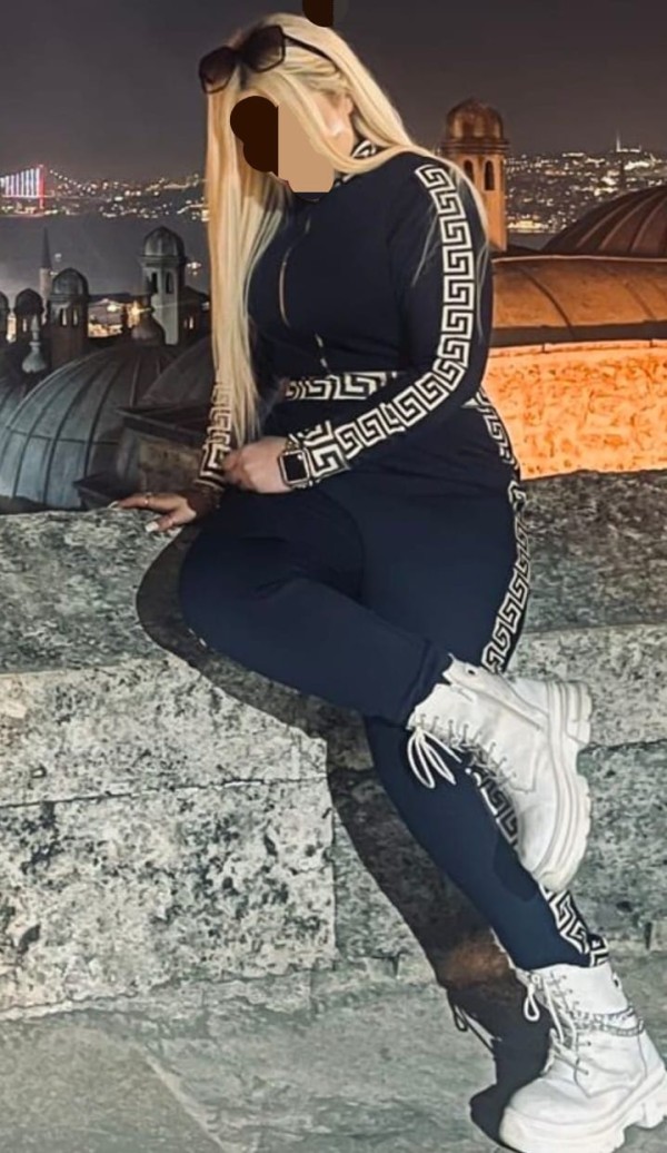 super escorts francés natural y griego atope