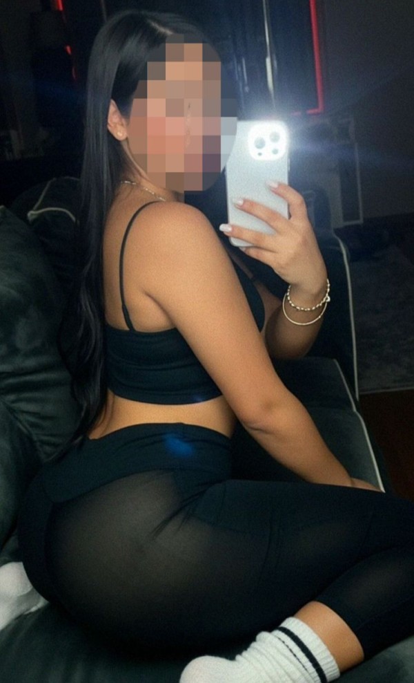 Soy tu dulce capricho,lista para satisfacerte…