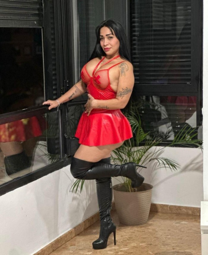 Madurita recien llegada super complaciente