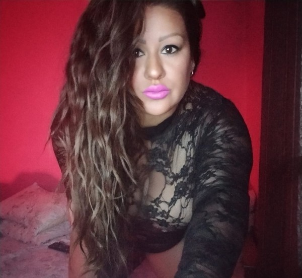 NOVEDAD TOCAME COMEME ENTERA MORENA EN MAHON MENORCA