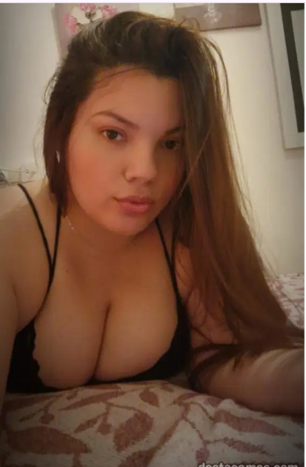 Chica Curvy en la ciudad SALIDAS y lugar propio