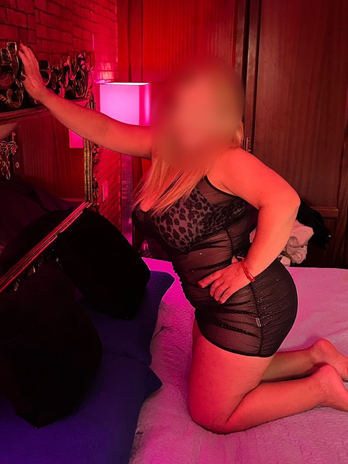 Katty Latina dulce en la Laguna trinidad