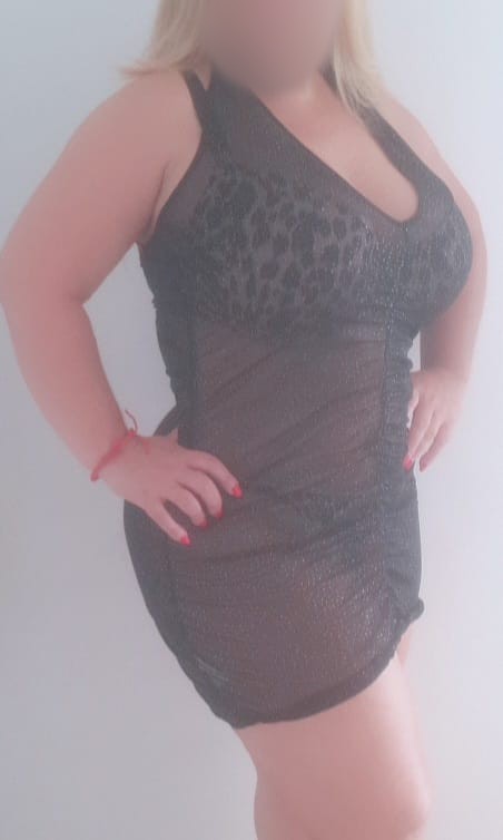 Katty Latina dulce en la Laguna trinidad