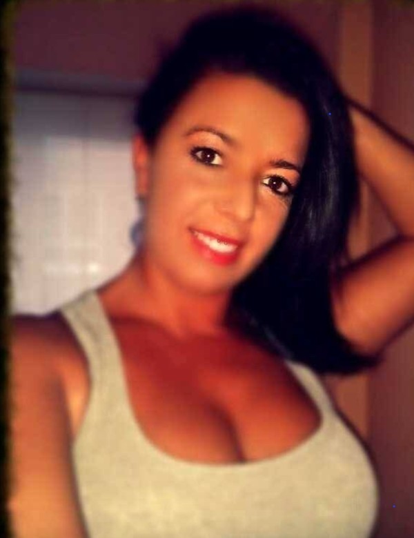 TU GALLEGA EN ARES( PISO PRIVADO)