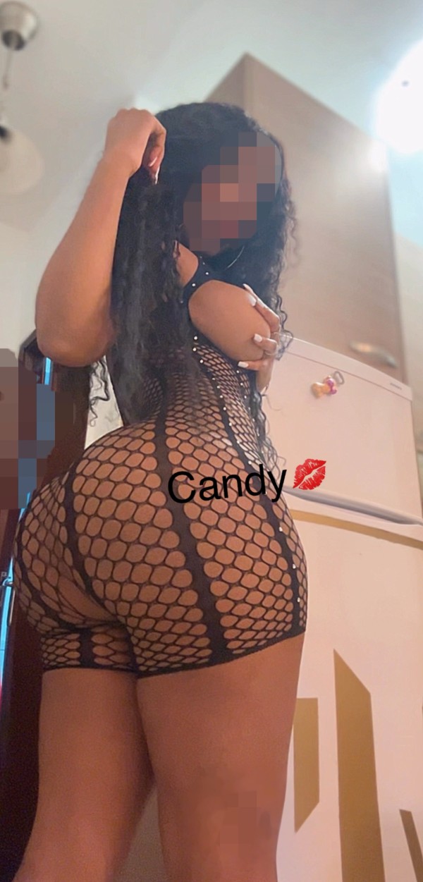 CULONA MÁS CACHONDA QUE NUNCA!! EN TORREMOLINOS