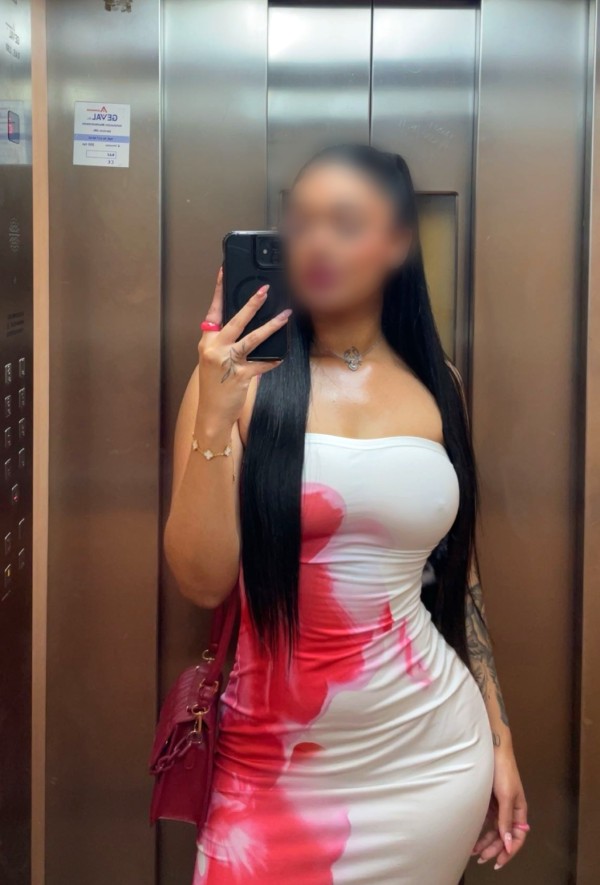 Morena guapísima fotos reales cita previa WhatsApp