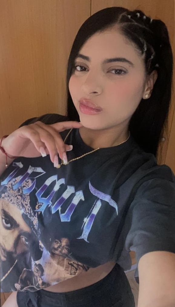 VIOLETA LANZAROTE RECIEN LLEGADA ARRECIFE