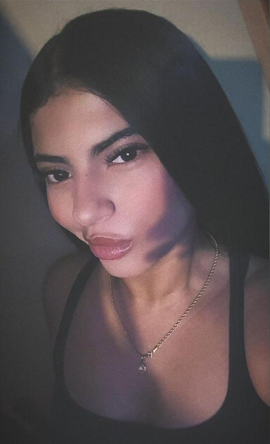 VIOLETA LANZAROTE RECIEN LLEGADA ARRECIFE