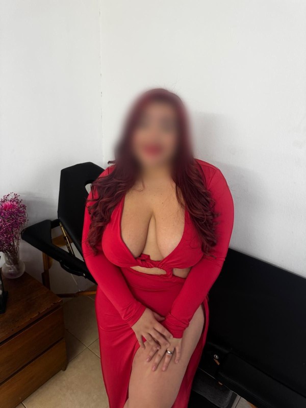 PAULINA CACHONDA Y NINFÓMANA.. ¡FOTOS REALES!