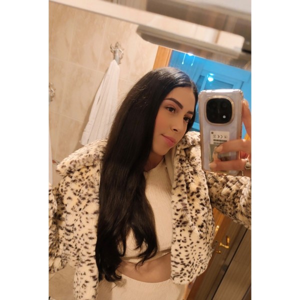 Soffia Preciosa Y Exclusiva Modelo Trans Colombiana De Paso!