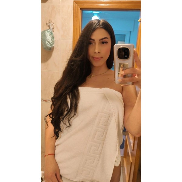 Soffia Preciosa Y Exclusiva Modelo Trans Colombiana De Paso!