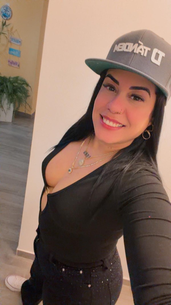 Patricia Super guerra puedo ser tu putita fiestera